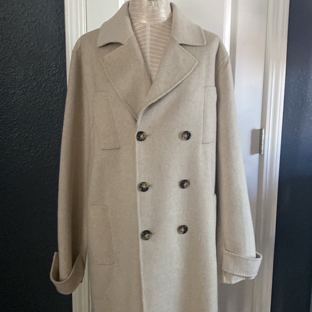 Forever 21 Men’s Long Double Breasted Coat - Picture 5 of 6